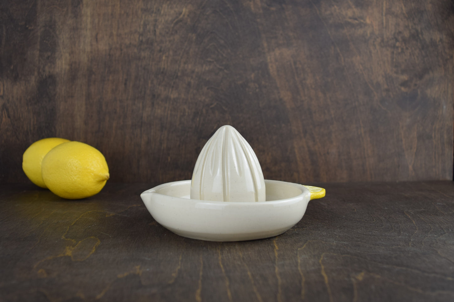 Cream Citrus Juicer