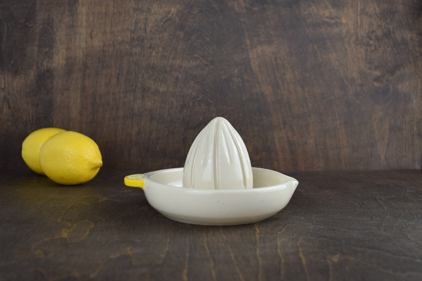 Cream Citrus Juicer